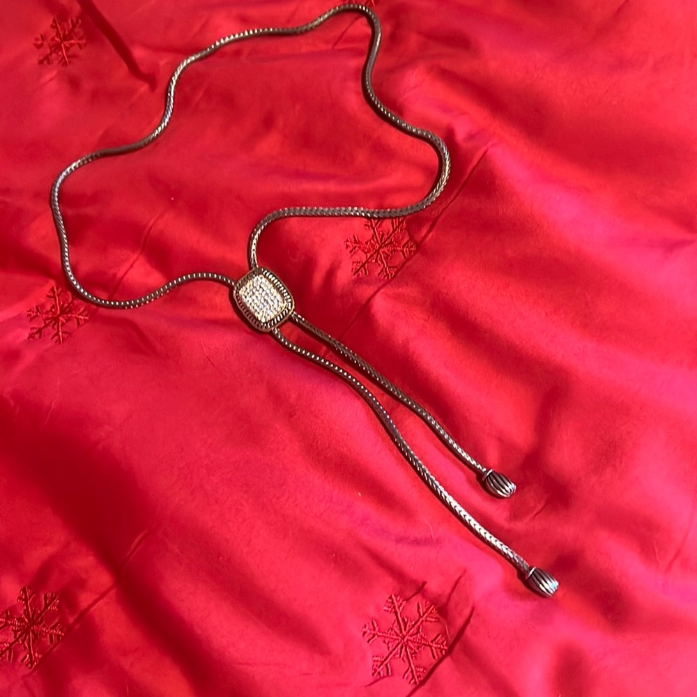 Silver tone adjustable length necklace